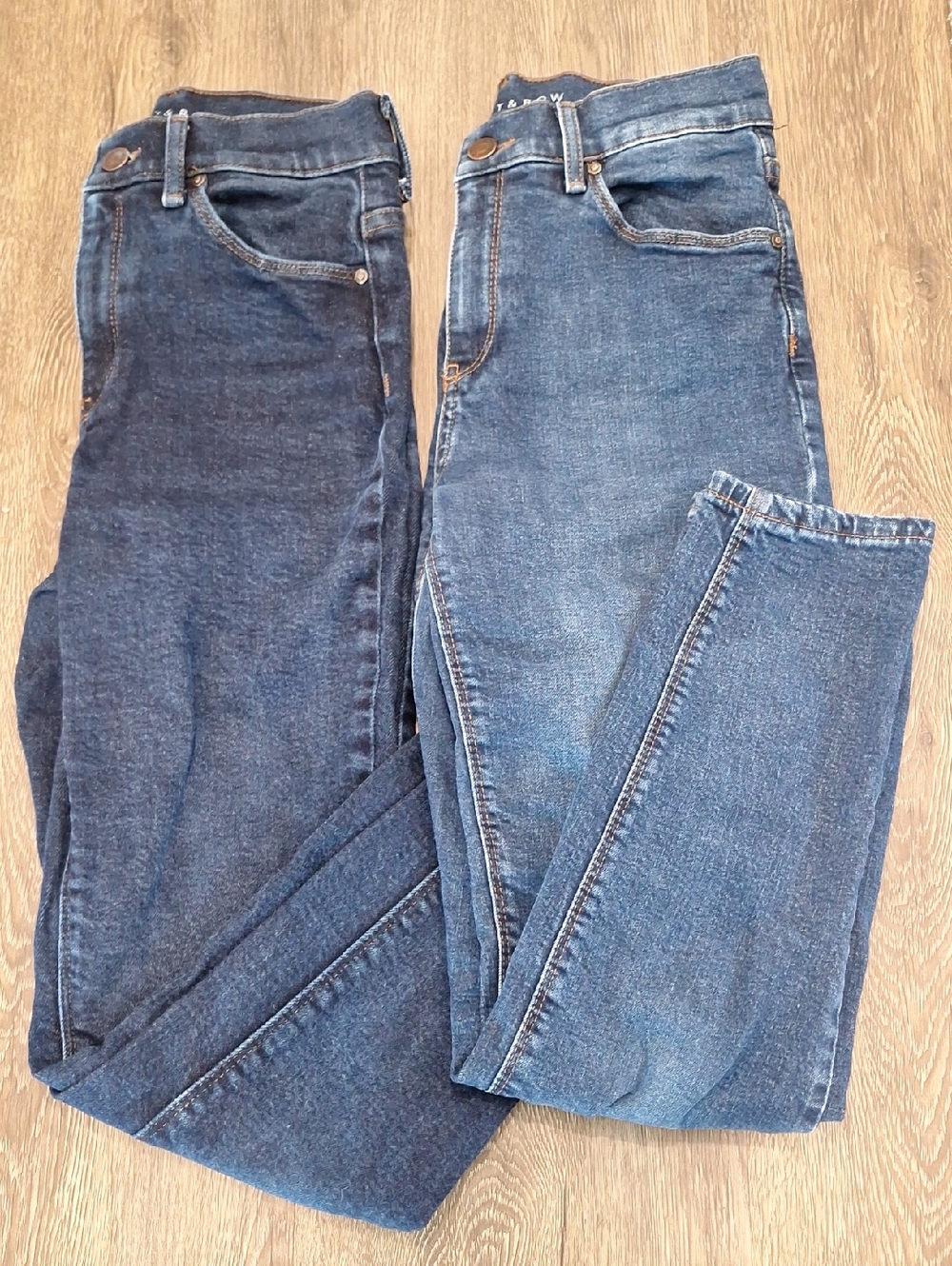 High-Rise Women's Jeans - Dark Blue / Medium Blue